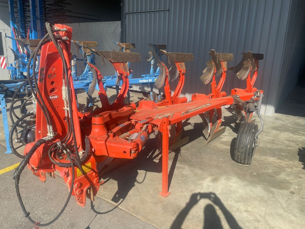 5f98e18c-8040-40d0-a4f4-91c1425fe567-WhatsApp Image 2025-08-26 à 11.jpg