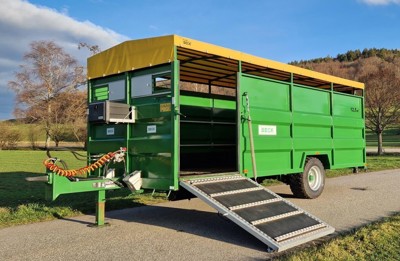 Occ. Einachs-Tiertransport-Anhänger BECK  / 12.5 m