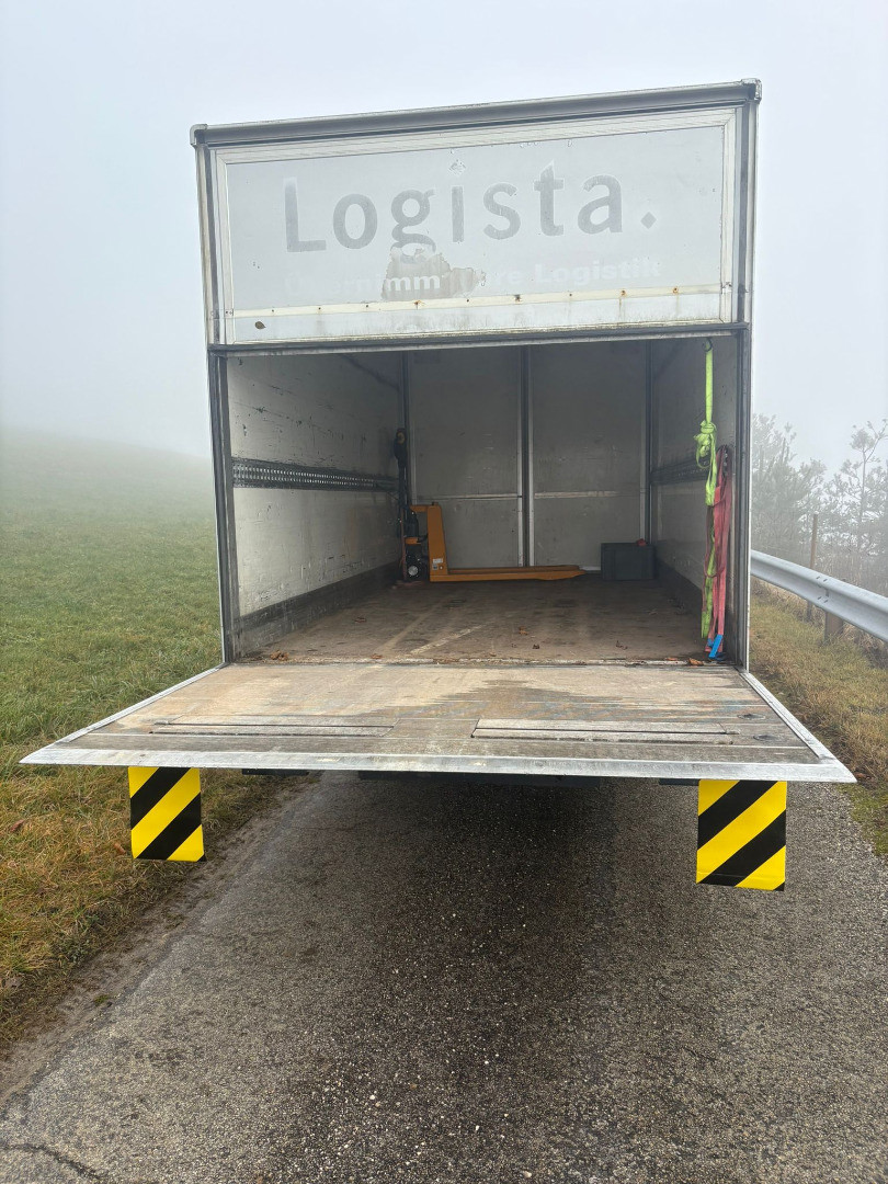 54f3a344-510e-47ff-8620-f92bf6ed6a6b-WhatsApp Image 2025-12-18 at 14.jpg