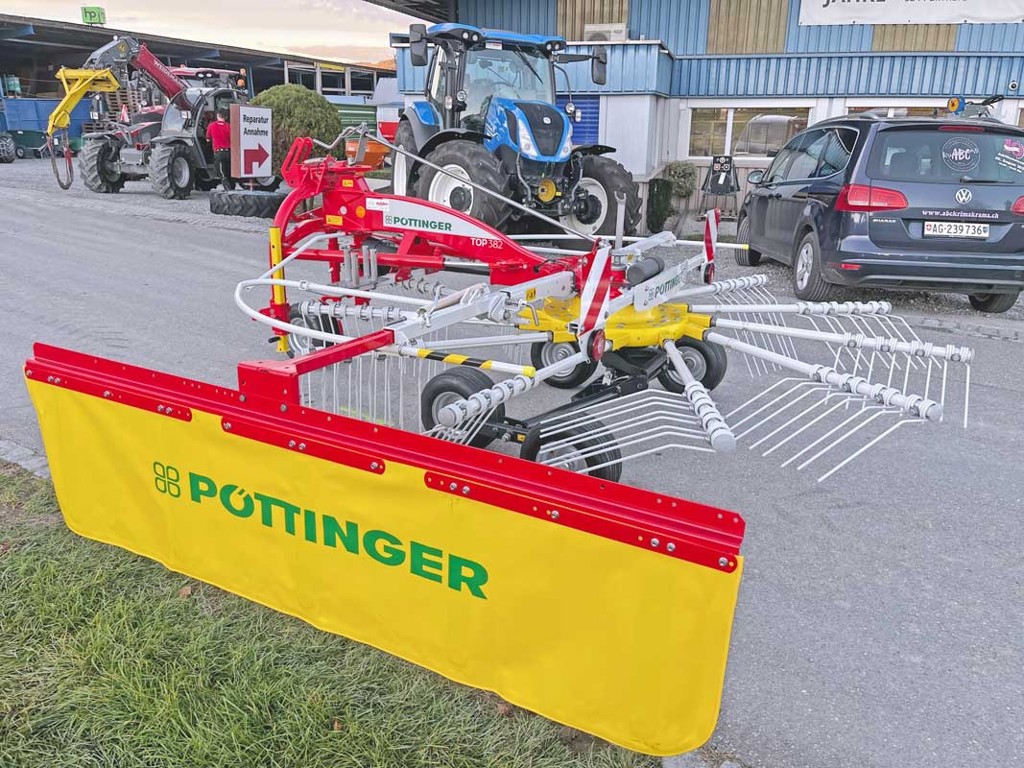 1bfebee0-8da8-468c-95b5-2ac48b04e30a-35383-Pöttinger-Kreiselschwader-Top-382-(4).jpg