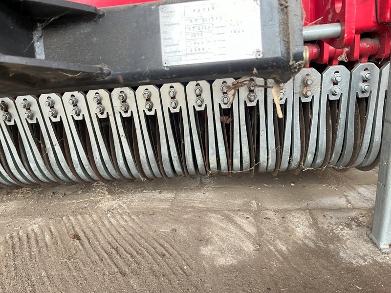 1a1449ad-db32-47ff-a514-cd802858b3ff-Overseeder plakette.jpg