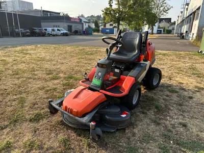 Husqvarna Profimäher R 422 TS AWD