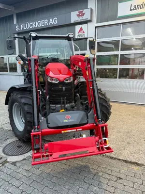 Massey Ferguson 5M.115 D4