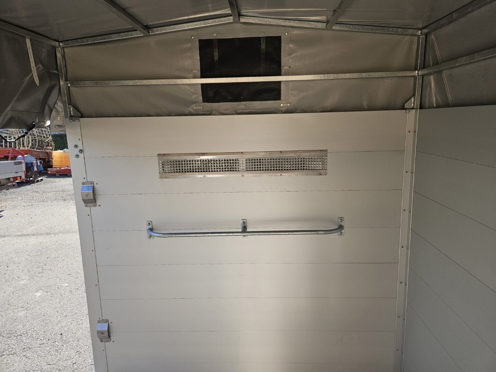 fa07d037-1cf8-427e-96db-3c55bcc3e73e-WhatsApp Bild 2024-09-18 um 17.jpg