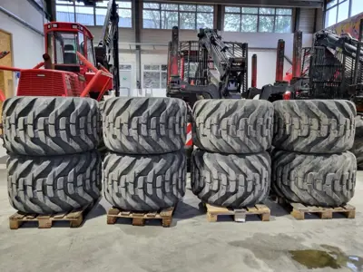 8 Räder 710/40-22.5 NOKIAN Forest King F2