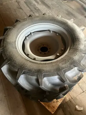 Roues 380/70R24