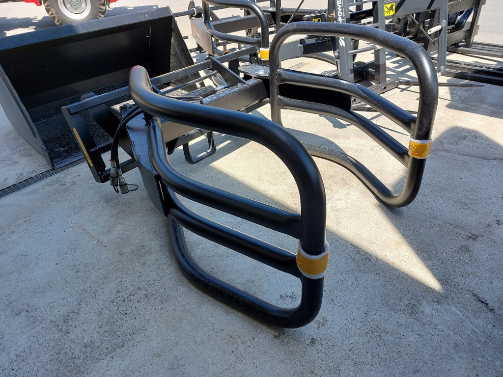 f10d48ce-2fce-42bb-99ad-a9d03632d973-Quicke Unigrip 160 (2).jpg