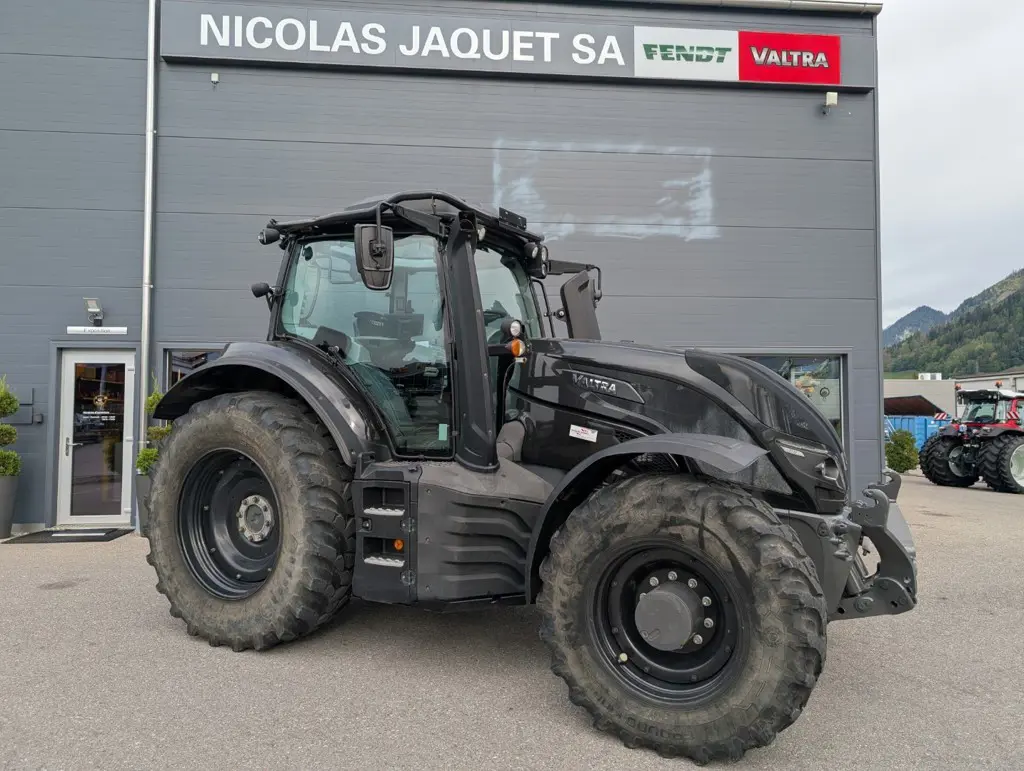Tracteur Valtra T 174 Direct