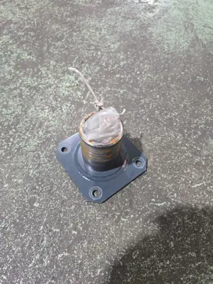 RAPID Anbaumuffe / Stutzen / von Wiesenegge für Motormäher