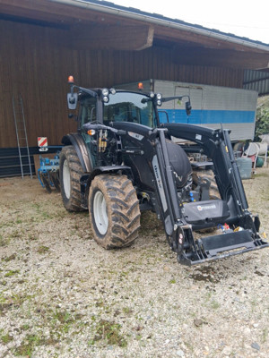 Valtra A115
