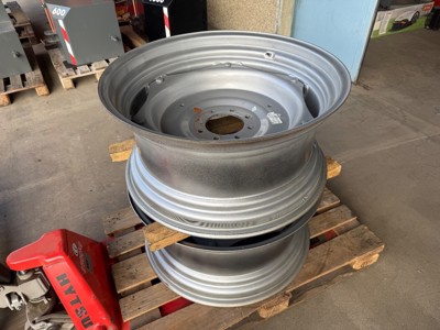 Felge 14 x 30" Lochkreis 8 x 203mm für 420/85R30