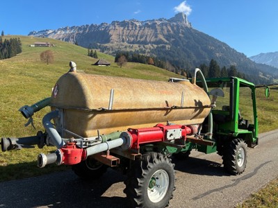 Schweizer Aufbau Güllefass passend zu Schiltrac   kann auch auf Aebi TP Lindner oder Reform  Muli aufgebaut werden