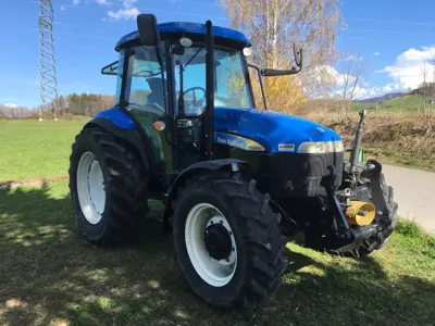 Traktor New Holland TD5040 4WD  87 PS 4,5 lt