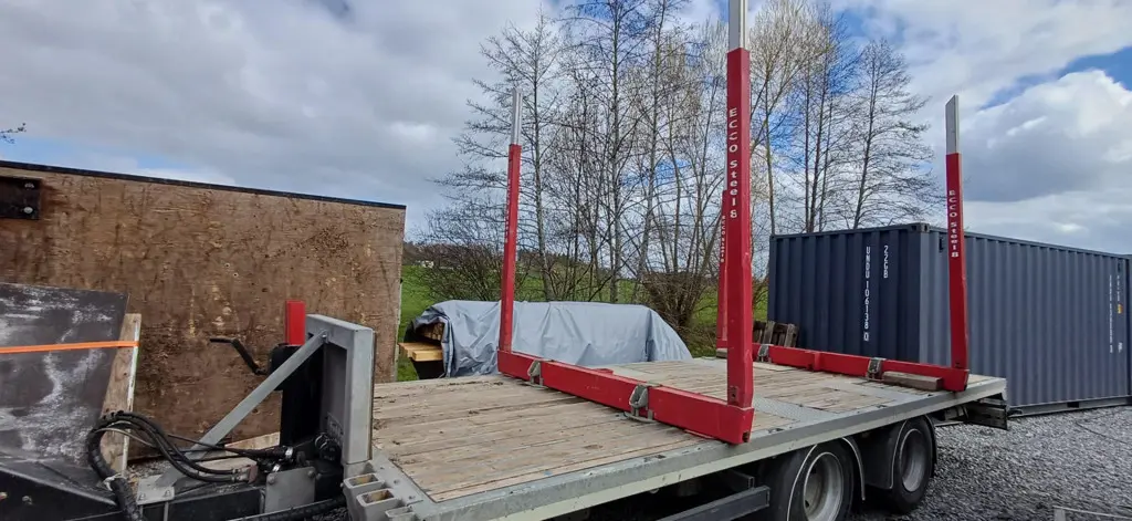 1fe67f0e-a96c-4279-a9d6-697340de954b-Anhänger 5.jpg