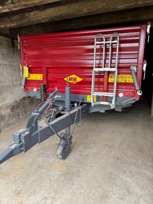 Dreiseitenkipper Strautmann SEK 702