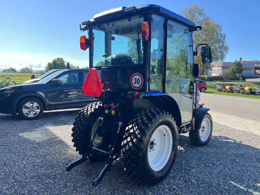 520a63b8-23af-4abd-a4ef-2abf510cf86d-36504 Iseki Traktor TH5420 (4).jpg