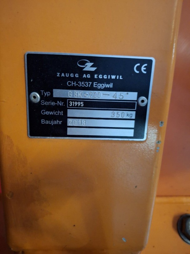 d892ffed-89ab-4bd6-956e-9616baa491fb-1b8194f2-5b5f-4320-b8d5-d465c312d6a5.jpg