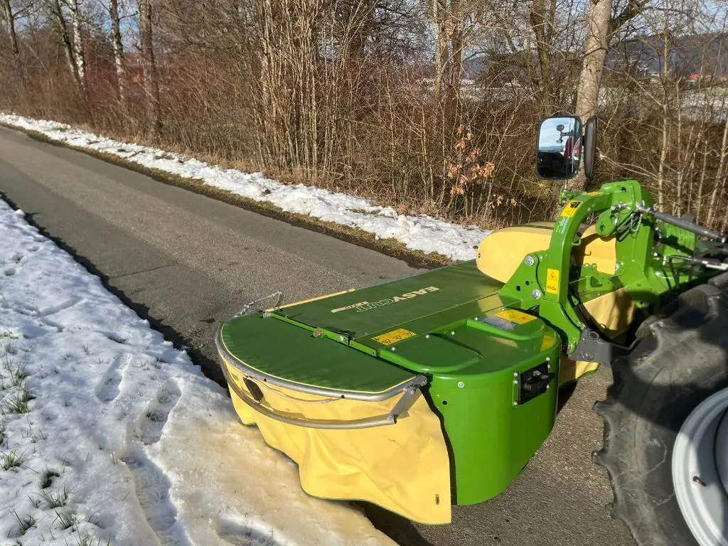 107faf39-1fc7-41b5-8877-02c86043328b-Seite hinten .jpg