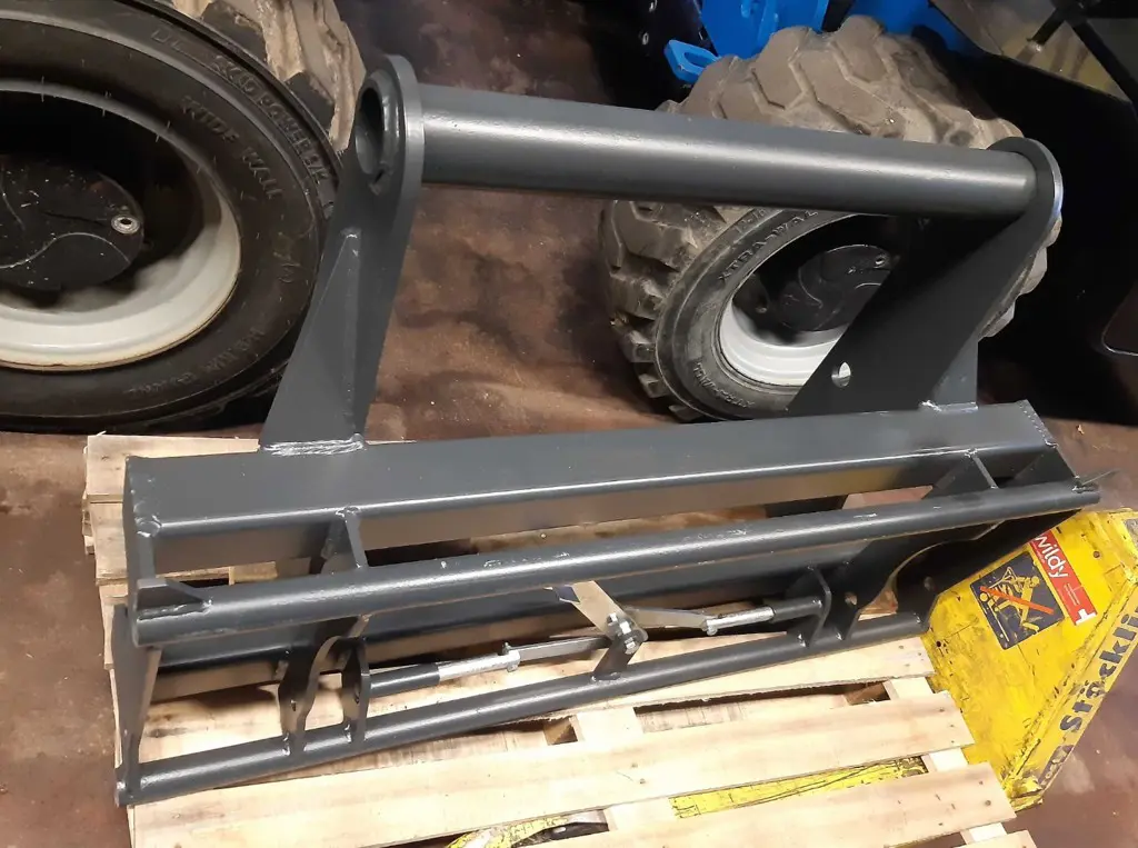 032fa24c-dfaf-4cdc-b319-712627c20e1a-adapter-bobcat.jpg