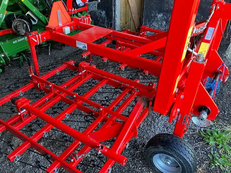 e8a915fc-d7ed-4ab3-9d2b-6e7c08961f31-HE-VA Weeder 620 2.jpg