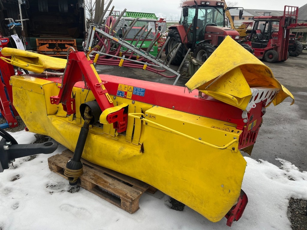 031afc15-3f3d-4a93-8cac-a9b67db2a5e0-Pöttinger Novaalpin 301T Bild 4 Glaus Dominik.jpg