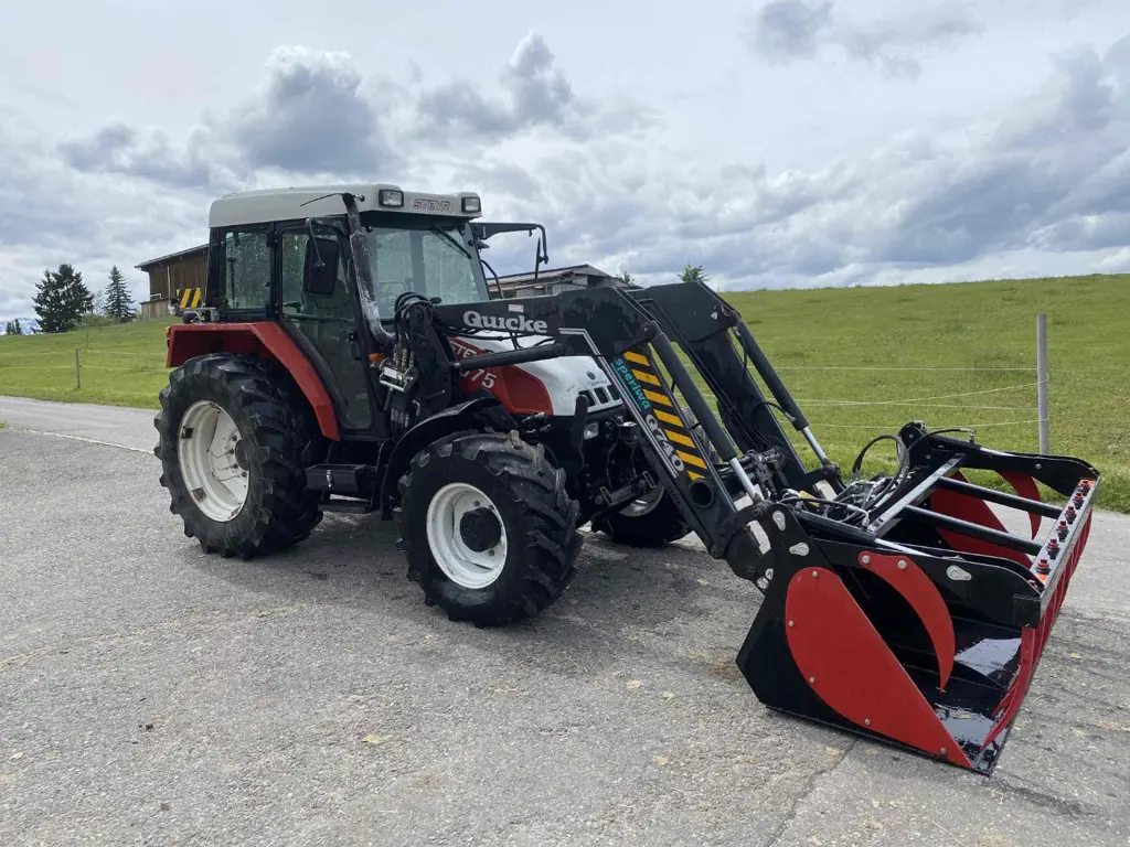 Steyr M975A mit FH und FZ Frontlader