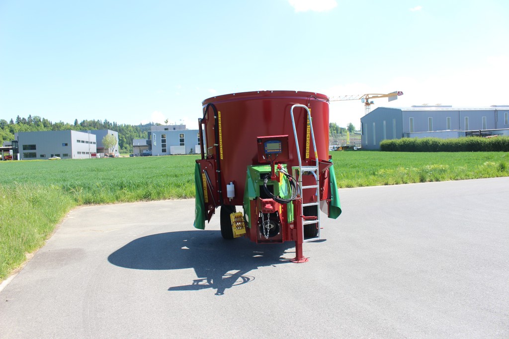 b97a8244-9e16-4c31-a6f9-c03e523d1a22-Verti-Mix_1251 (8).png