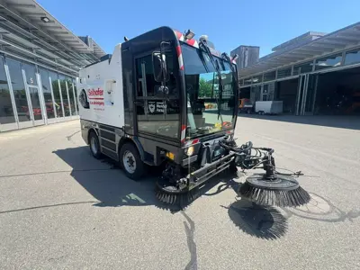 Kehrsaugmaschine Aebi Schmidt Cleango 500
