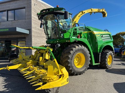 John Deere 8400i