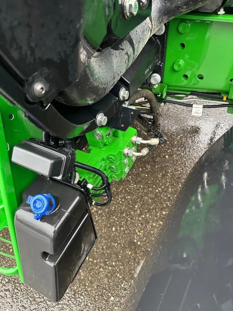 0b66f647-1696-46a8-ad9e-93aba4f2c07c-WhatsApp Image 2026-02-18 at 11.52.37 (6).jpg