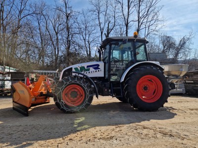 Claas axos 330 110ps winterdienst