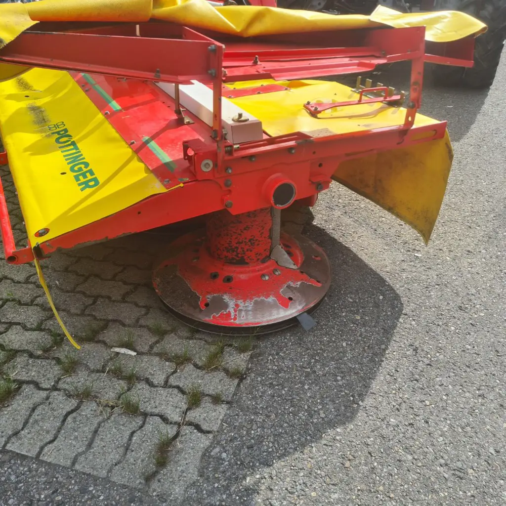 2212a5af-2b6f-45d1-b648-e8fdfe483046-Pöttinger Eurocat 316 e.jpg
