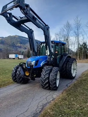 New Holland TN95DA