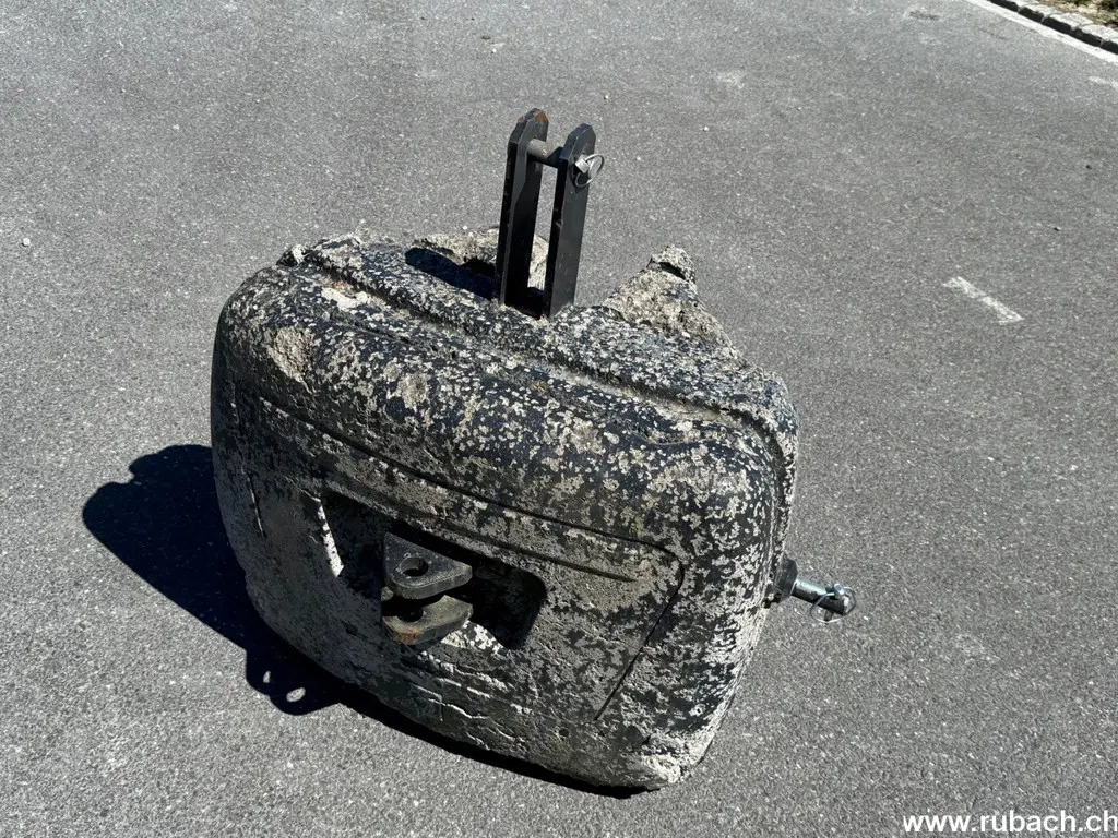 Frontgewicht 600 Kg, Kat. 2, Beton, mit Rangierkupplung