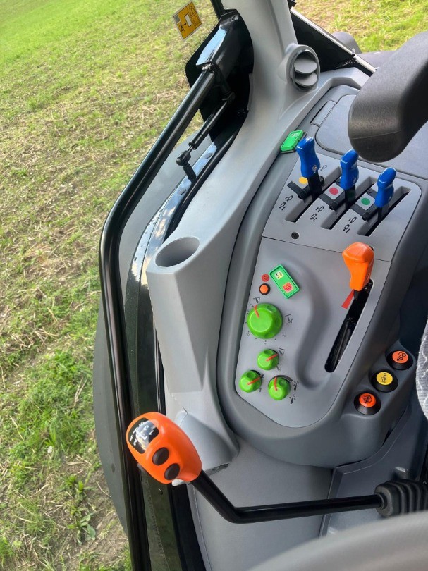 9a0255e0-0b4c-44a9-ae04-c805fc228f77-WhatsApp Image 2025-09-16 at 08.08.43 (8).jpg