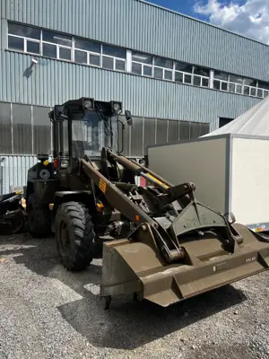 Radlader/Hoflader  Liebherr