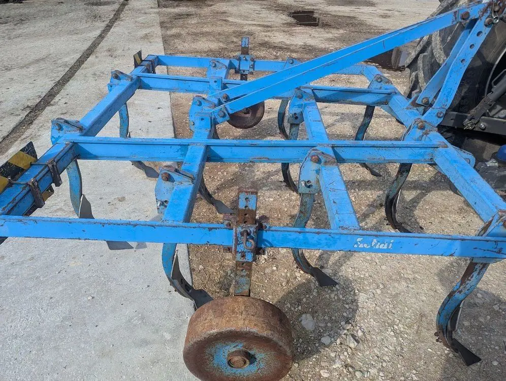 0b10ae15-5d19-4b54-8493-f6cafa33a748-grubber-lemken-achat.jpg