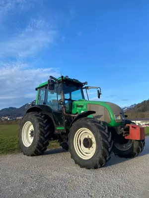 Valtra A75-4