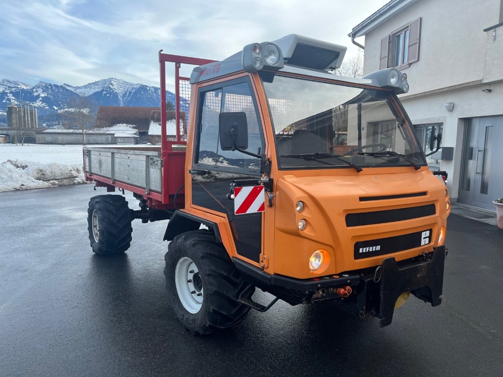 4b293454-8572-4fe0-866c-4e18dbd9cc1f-Reform T9 2.jpg