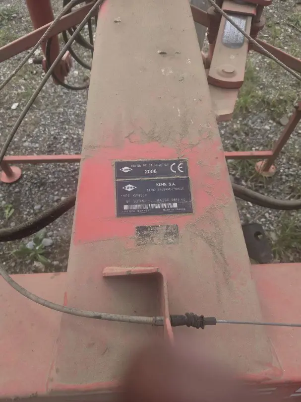 fc907c65-ad85-4e42-96e6-43d7678cdf70-Kuhn 2.jpg