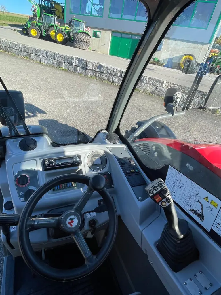 d6d589f5-f7a2-4784-ad72-0c5d391e849b-5522 5.jpg