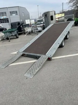 Remorque plateau semi-basculant TB4621 Ifor Williams