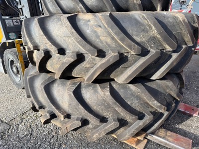 Räder 16.9R38 / 420/85R38