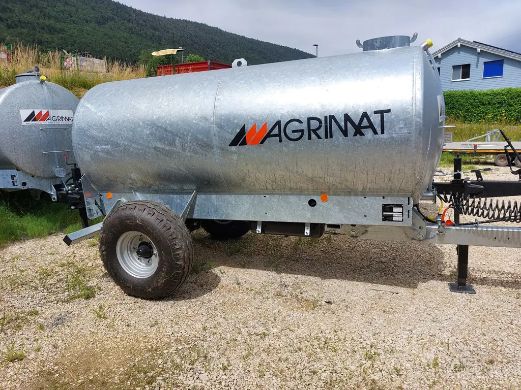 6916b251-6113-4829-b733-5abe1397b378-Agrimat tonneau 4100 air (1).jpg