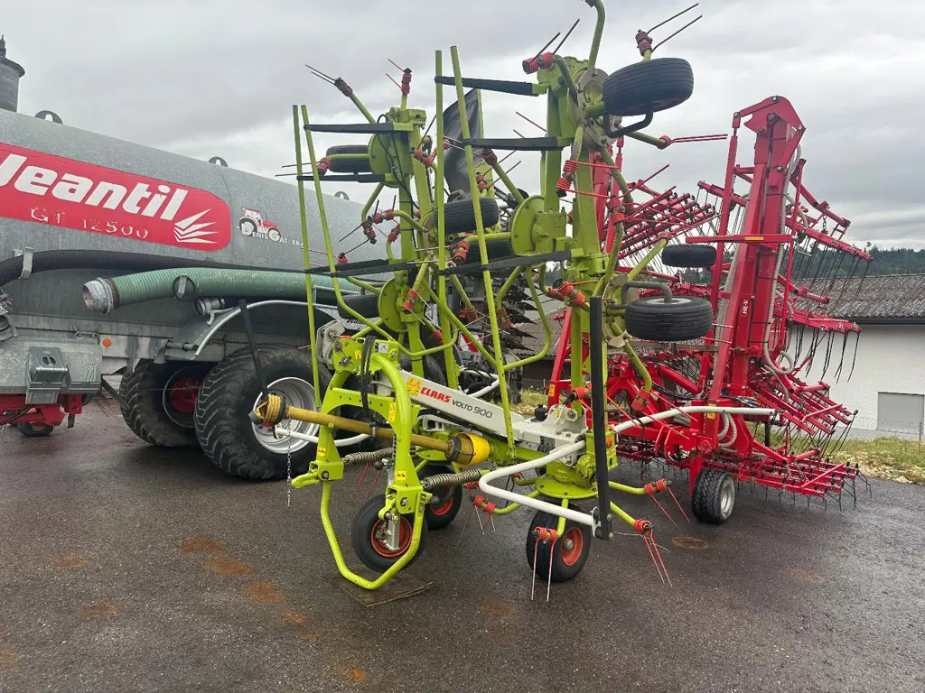 Pirouette Claas Volto 900