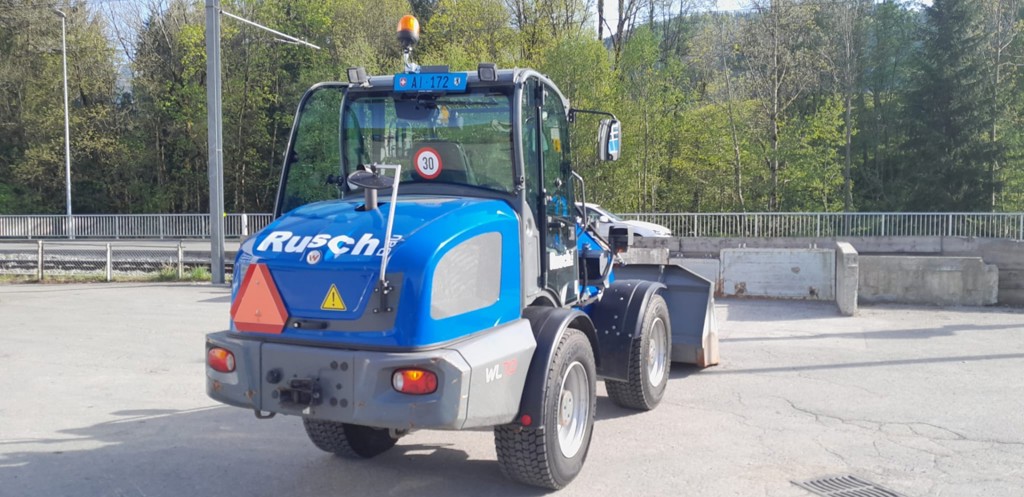 c014c7a3-9aba-4edc-a638-934eaab1d814-WhatsApp Image 2025-11-03 at 21.jpg