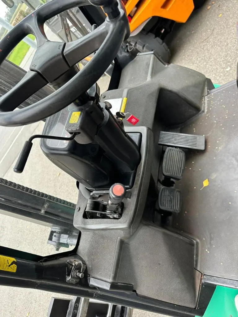 be329c92-a8de-46d0-afc5-6674ca4386bb-stapler-mitsubishi-25416-zinkenversteller-fur-exportwdwd.jpg