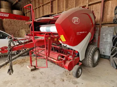 Rundballenpress Lely RP445