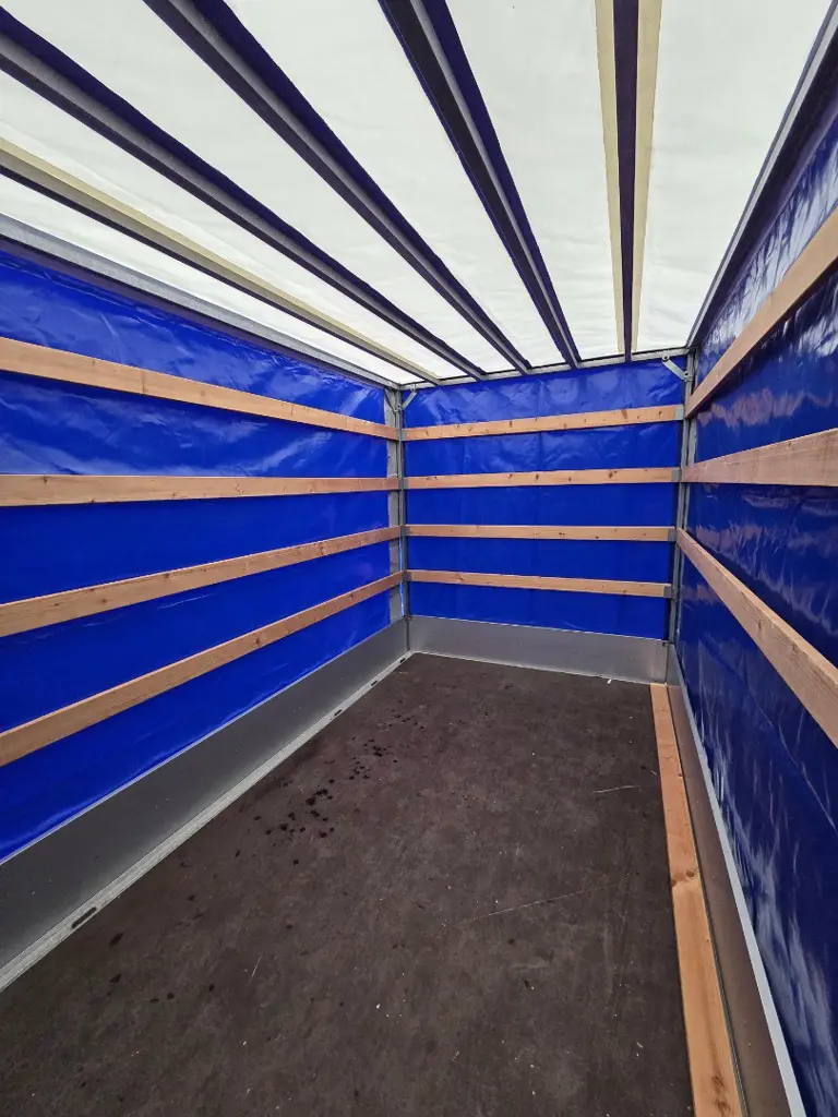 e6086b19-d7ee-4cf1-b0f6-b0dbe79339f9-Anhänger Humbaur HT3500 mit Blachenaufbau LMB Maschinen GmbH 7.jpg