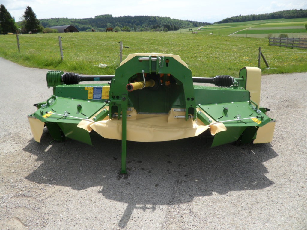 971a8bd2-6f63-4fc8-8bdb-6a0d512ef0af-Krone F 320 CV Push (3).jpg